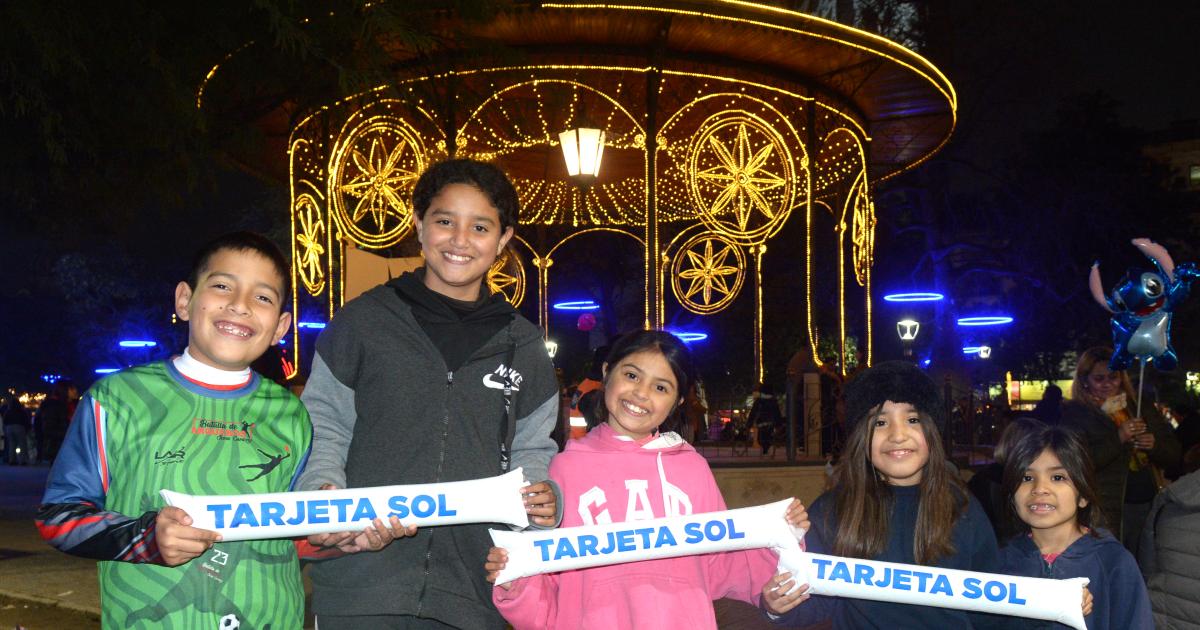 NOCHES DE MUacuteSICA Y ENCUENTROS