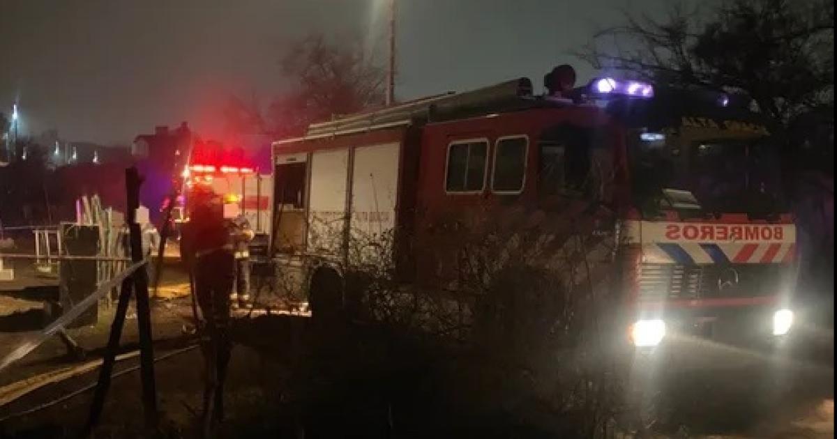 Incendio en vivienda- dos niñas perdieron la vida en el siniestro