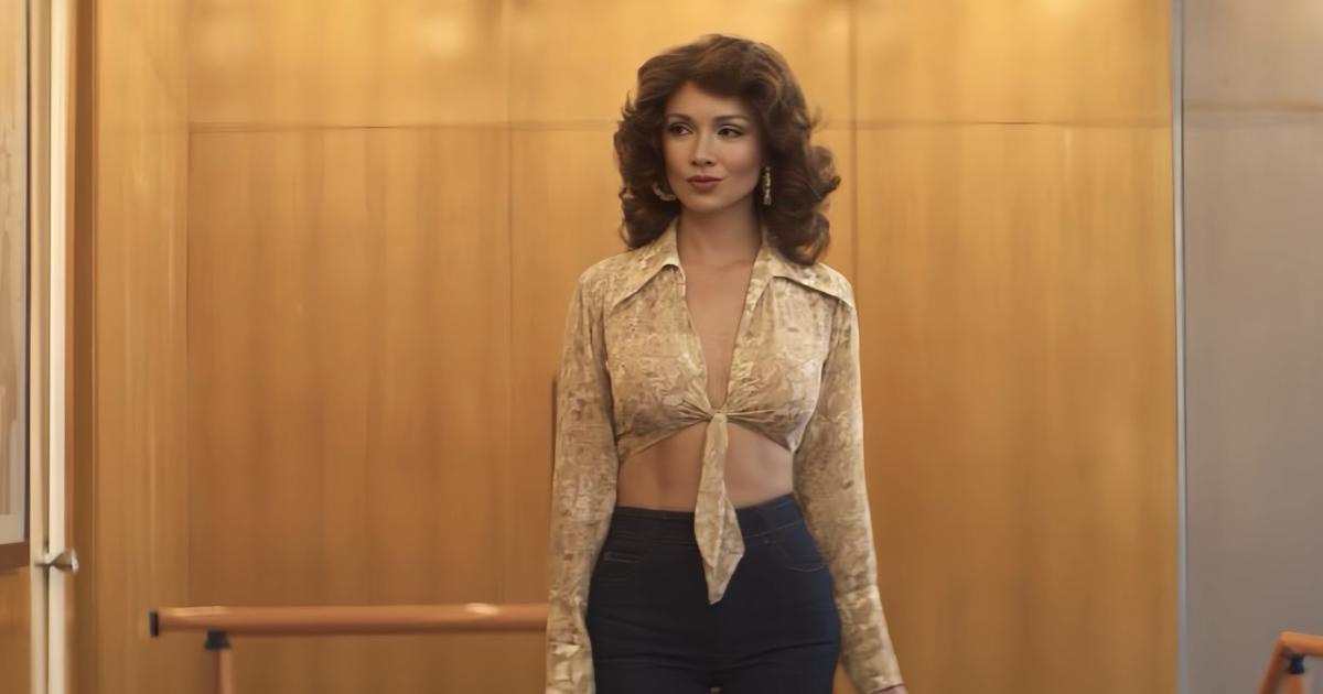 Hany Portocarrero se roboacute los aplausos por su Luciacutea Meacutendez en Chespirito- sin querer queriendo