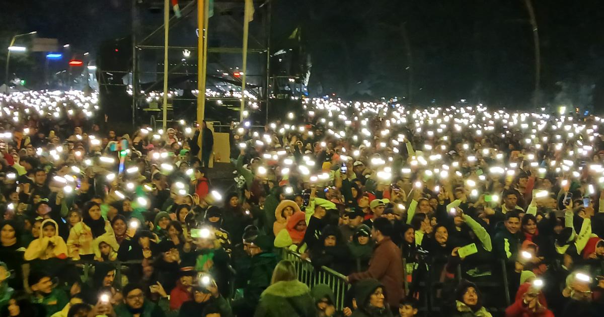 Ni la lluvia pudo parar el festejo por los 472 antildeos