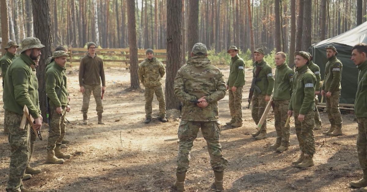Ucrania permitir que mayores de 60 años se unan al ejército