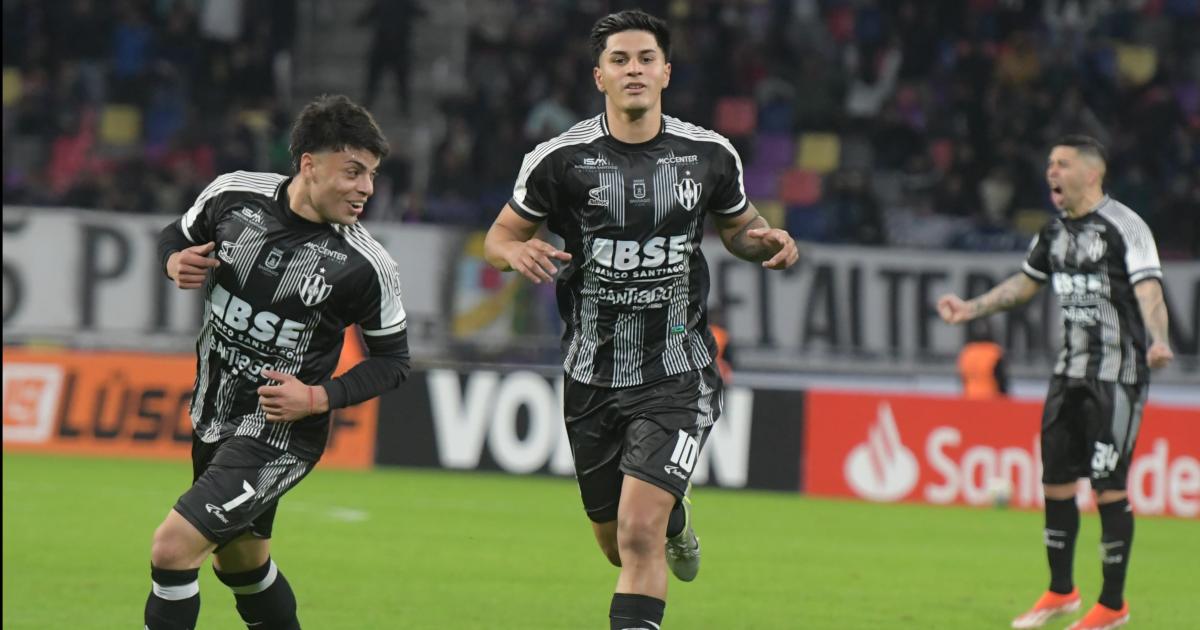 Gastoacuten Veroacuten- Mi madre me iluminoacute desde arriba en esa pegada