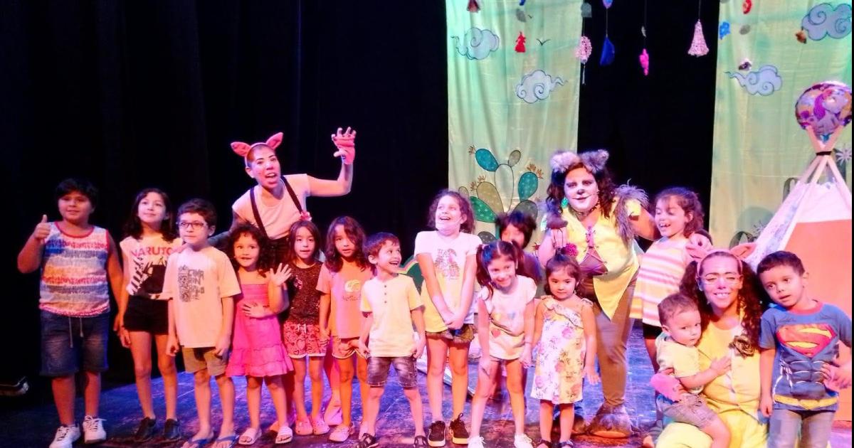 Vuela como un Barrilete no para hasta noviembre enseñando teatro