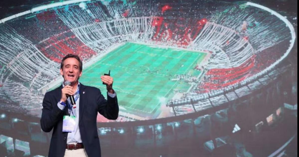 CONTUNDENTE Villarroel disparó- Alguien vive en Eslovaquia