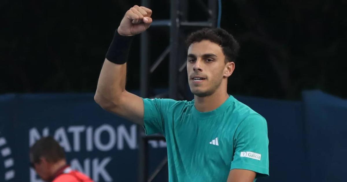 Ceruacutendolo superoacute a Etcheverry y pasoacute a octavos de final