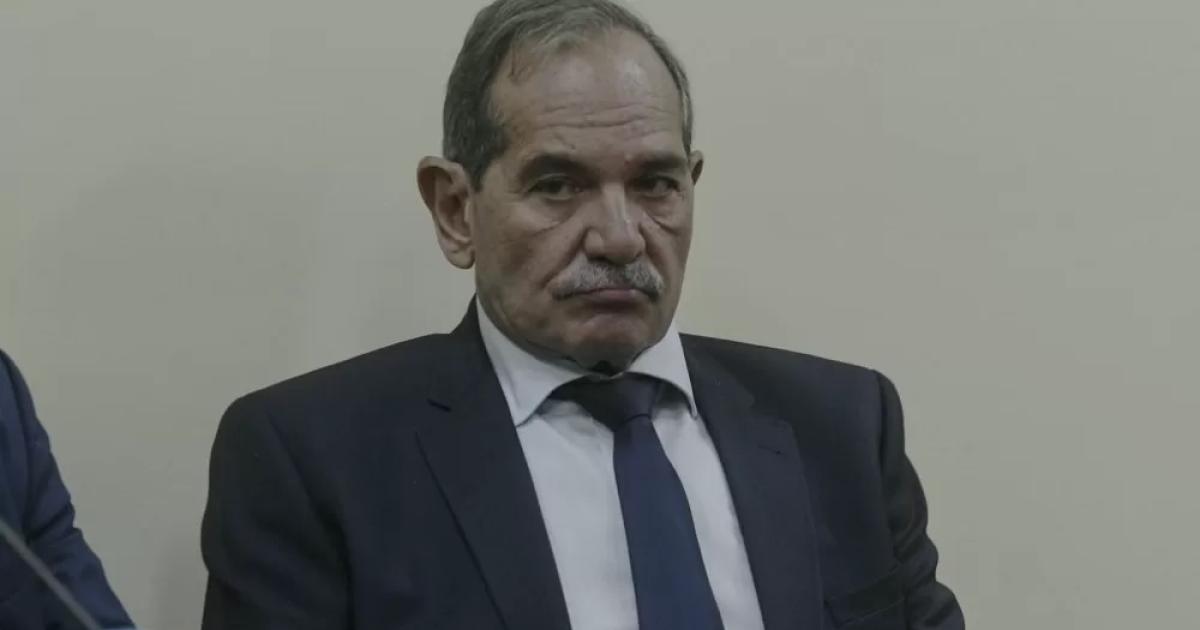 José Alperovich filmado fumando en su balcón- la Justicia aclaró que no violó ninguna norma