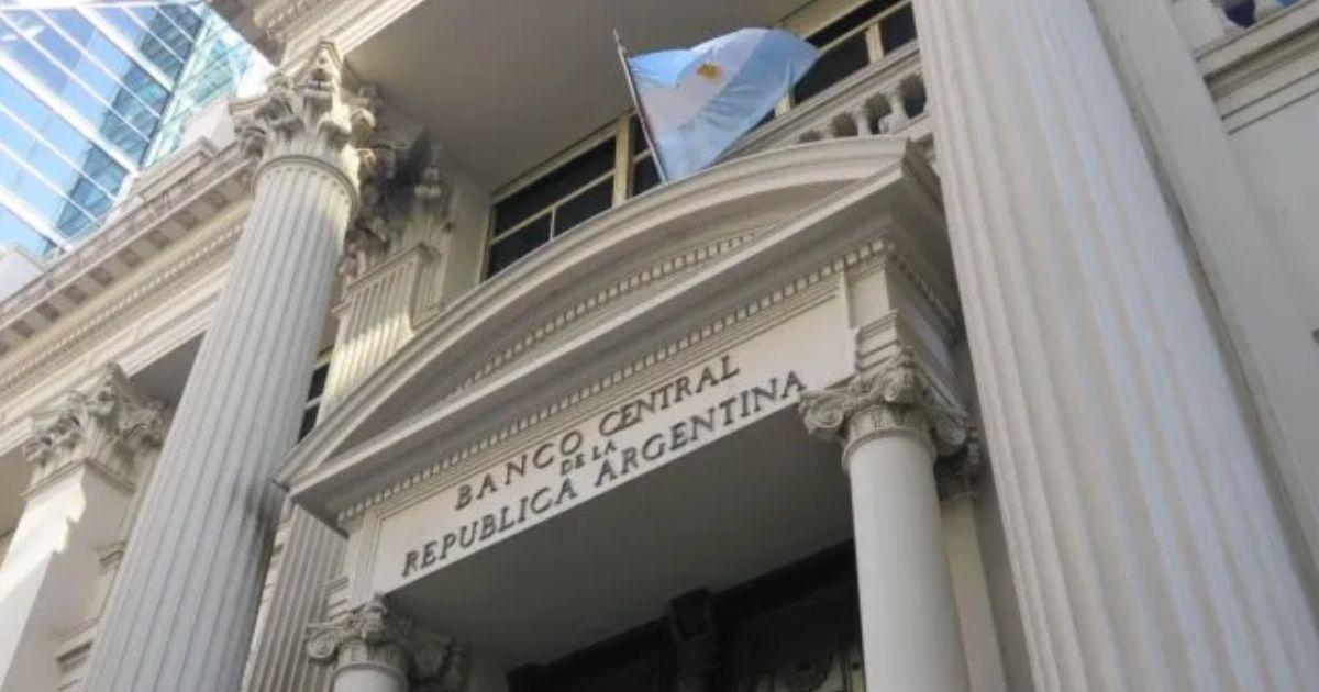 La medida fue anunciada por el presidente del BCRA Santiago Bausili en las primeras horas de este viernes