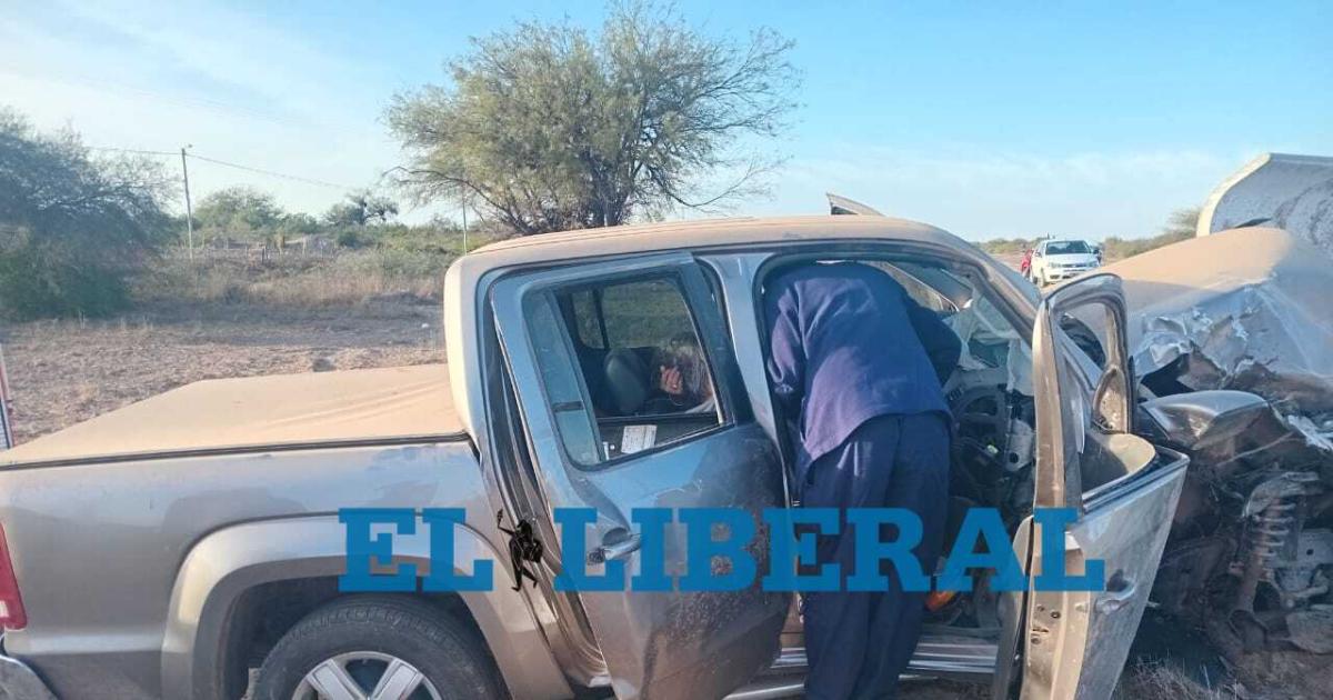 Tragedia en Ruta 9- un hombre murioacute tras impactar contra una garita de colectivo en La Noria