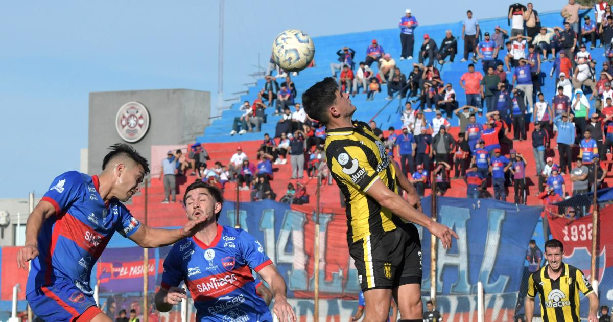 El adioacutes a un largo invicto- Deportivo Madryn lo dio vuelta y derrotoacute a Guumlemes