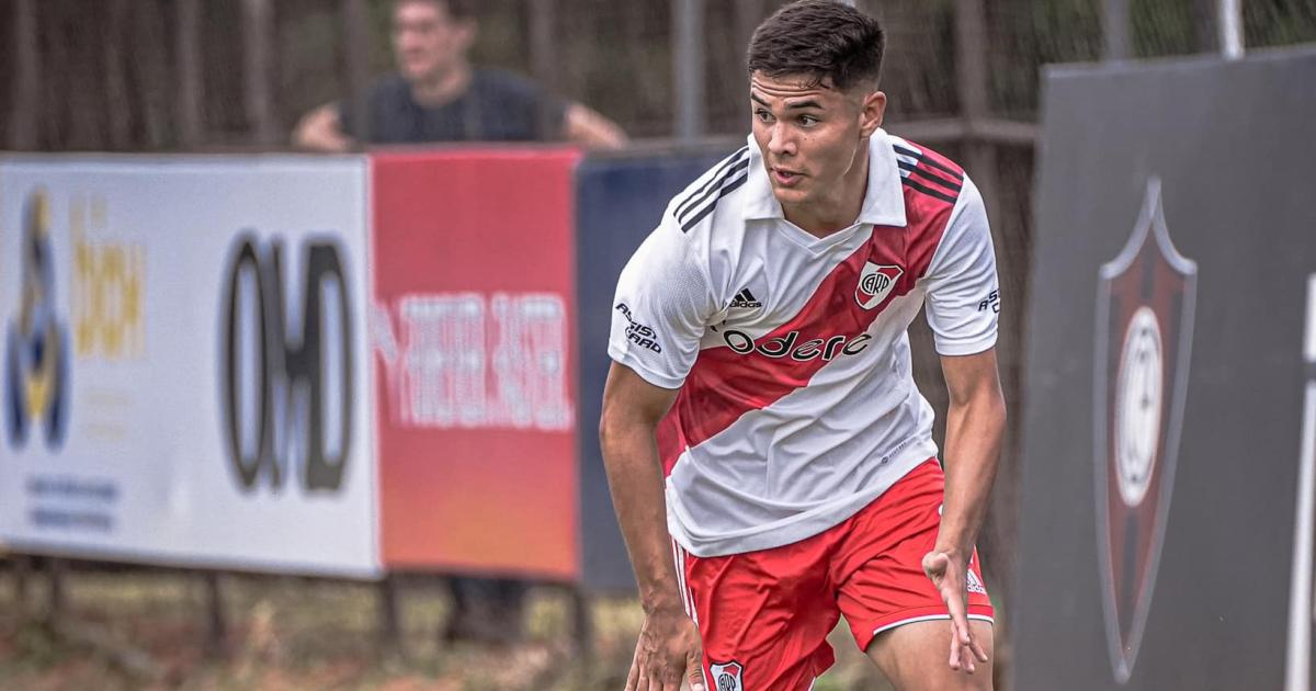 Jonaacutes Luna de campeoacuten con River en Reserva a Montevideo Wanderers
