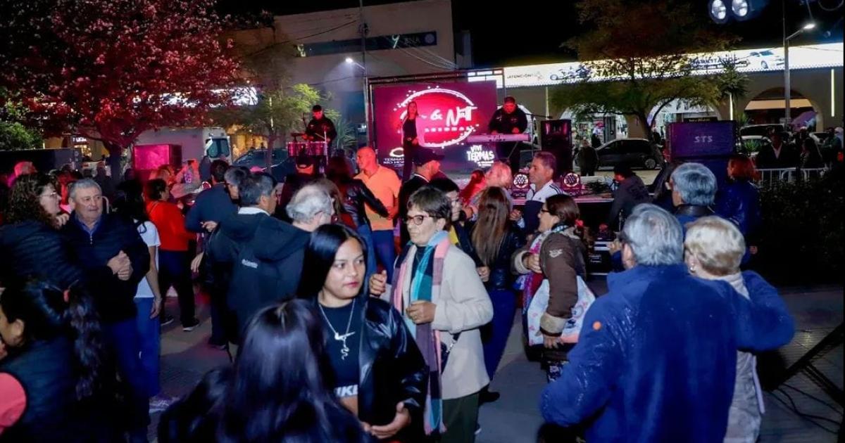 Turistas y vecinos disfrutaron del Viviacute Las Termas en Invierno