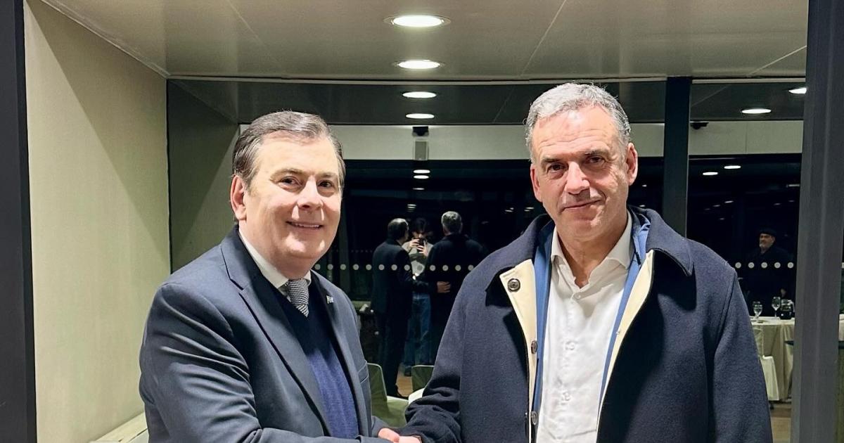 Gerardo Zamora se reunió con el presidente de Uruguay para fortalecer vínculos bilaterales