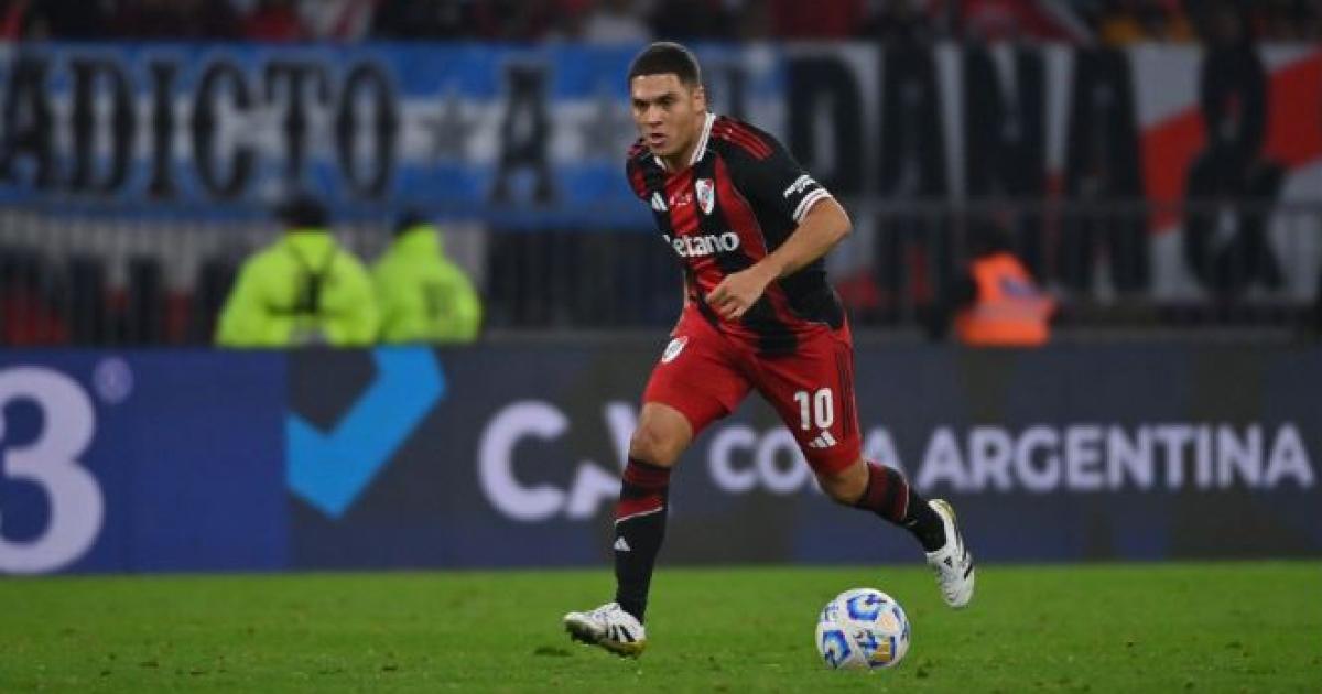 Gallardo proboacute a Quintero y seriacutea titular