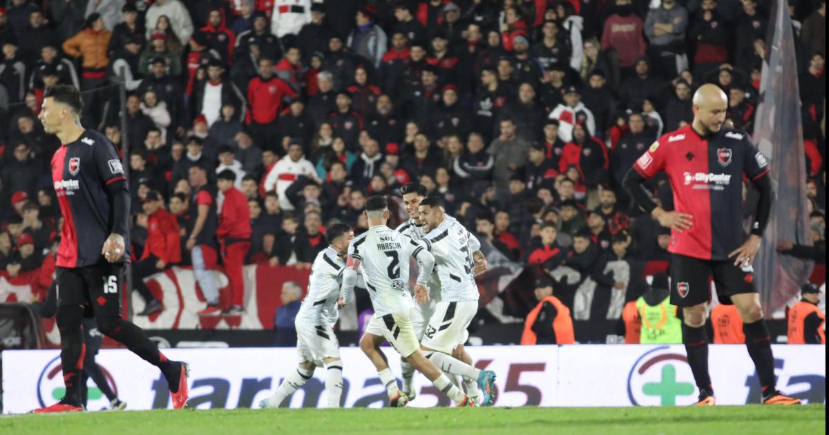 En un final infartante Central estuvo a punto de perderlo pero rescatoacute un punto