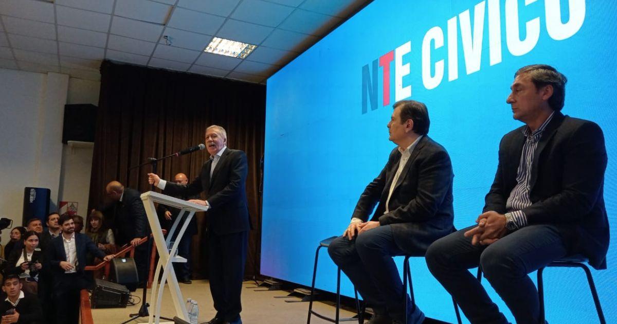 Eliacuteas Suaacuterez- Seguiremos por la senda del desarrollo y el progreso de Santiago