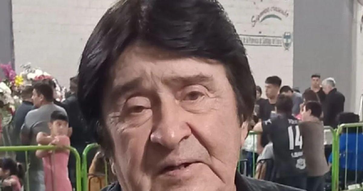 Fallecioacute Johnny Mendizaacutebal El cantor del pueblo