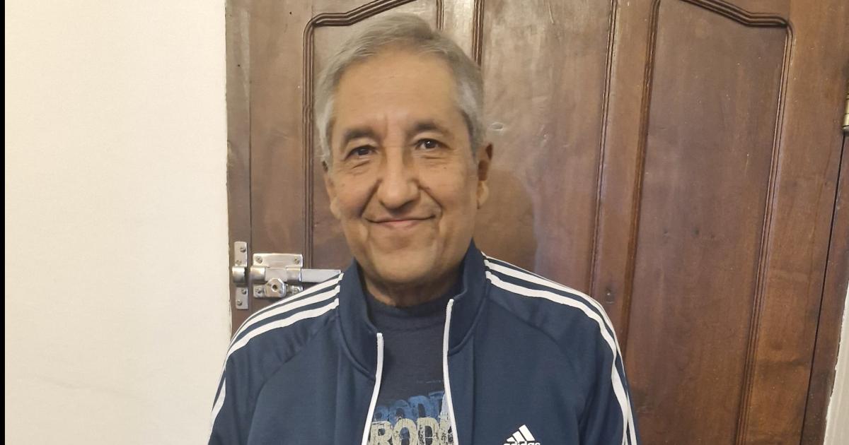 Adiacuten Alvarado recuerda a Johnny Mendizaacutebal- Era un cantorazo un hombre querido por la gente