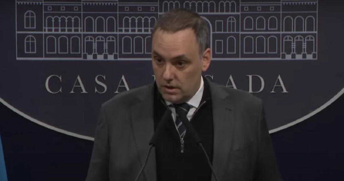 Manuel Adorni publicoacute un video falso sobre Kicillof y fue acusado de difundir fake news desde el Gobierno