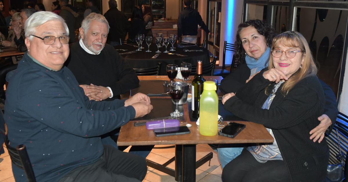 MUacuteSICA DEL RECUERDO CON EL GRUPO VINILO