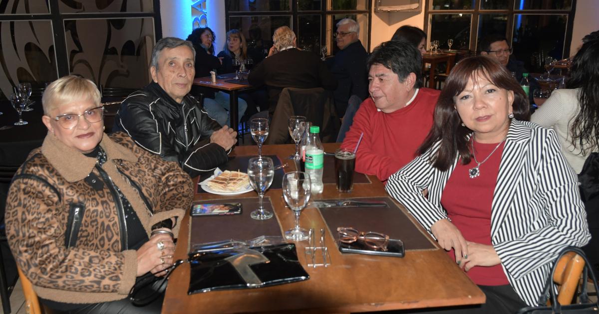 MUacuteSICA DEL RECUERDO CON EL GRUPO VINILO