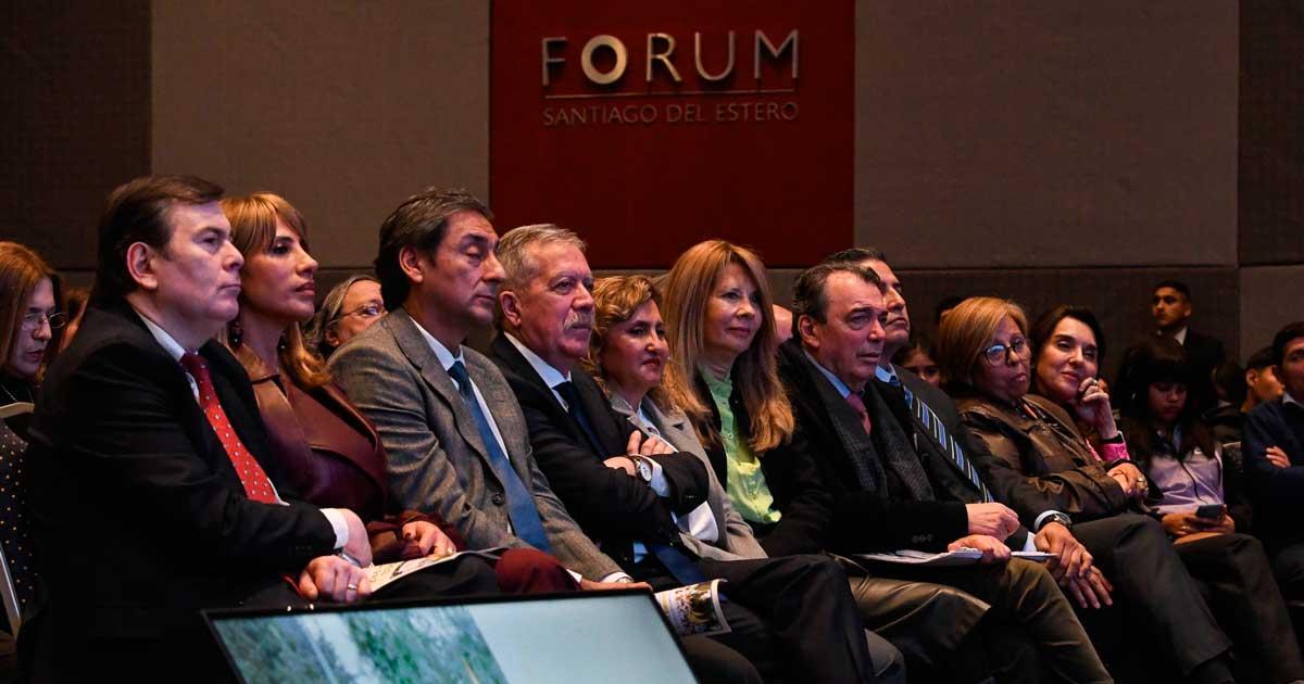 Se desarrolloacute en el Foacuterum la conferencia Mujeres activan por la paz y mujeres del sol