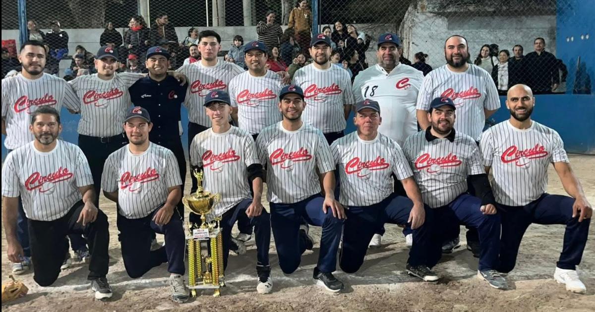 El soacuteftbol definioacute a los campeones