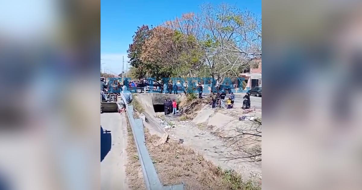 Cayoacute a una acequia en estado de ebriedad y fue trasladado al Regional