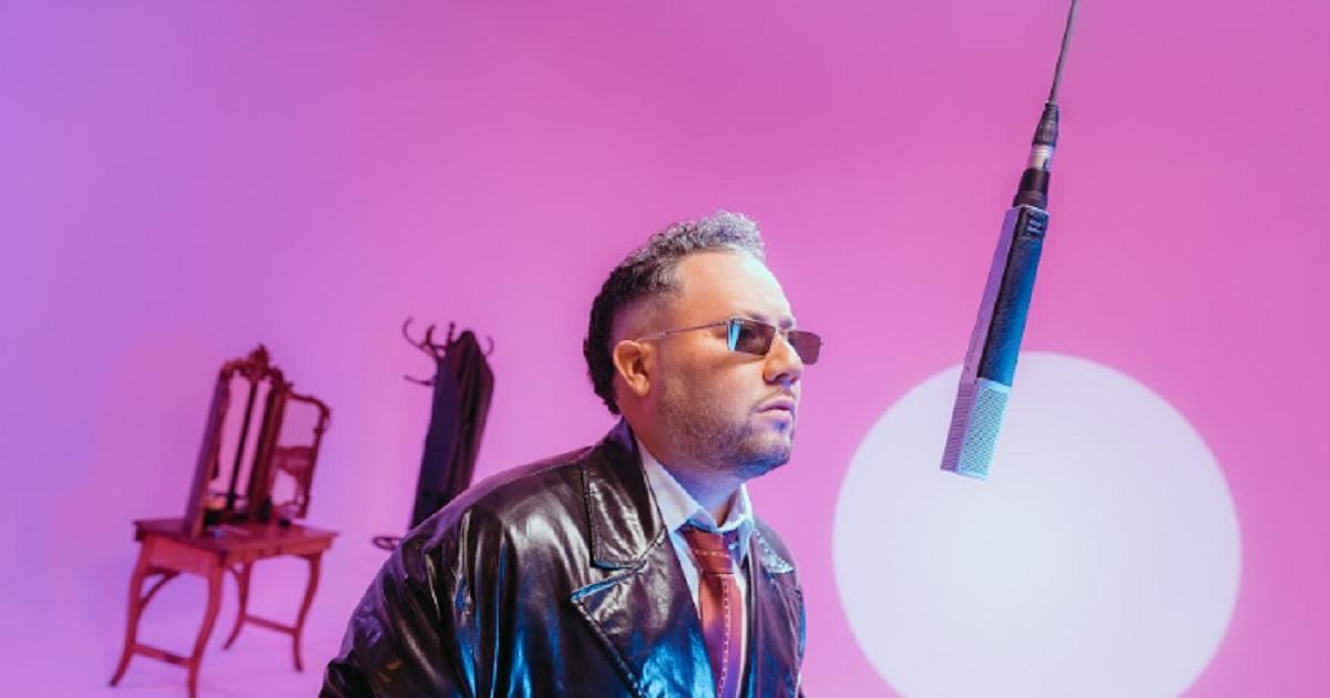 Tony Di Marco estrenoacute Ese diacutea una balada que invita abrazar lo que sentimos