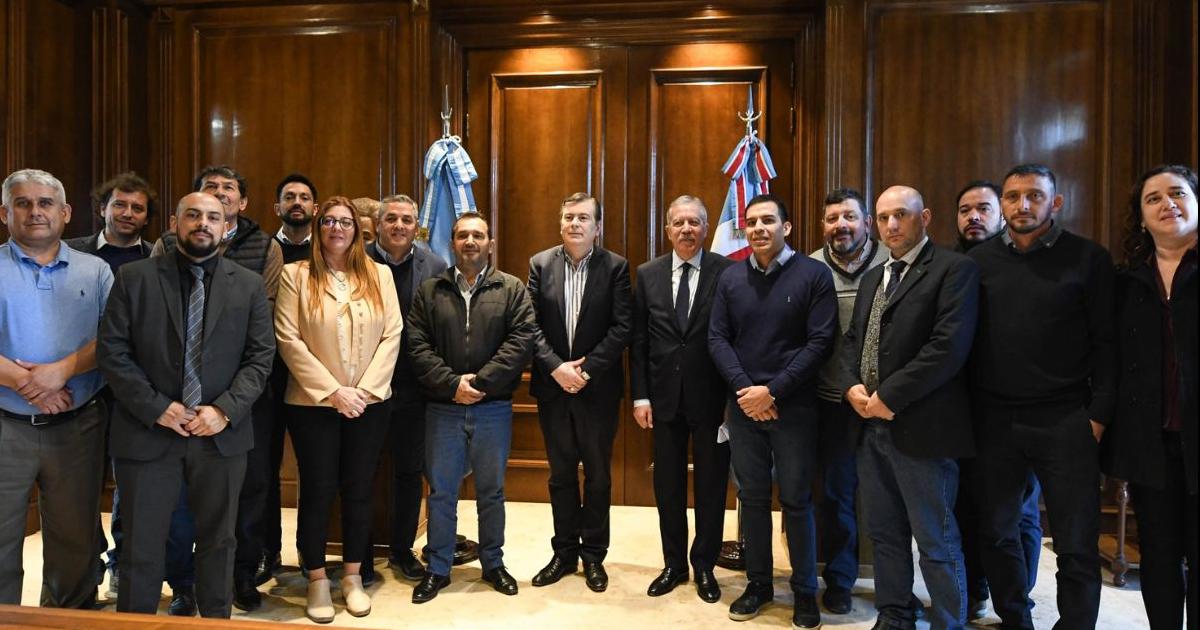El gobernador Zamora y el jefe de Gabinete recibieron a autoridades de la Asociacioacuten del Personal de Tribunales de Cuentas de Argentina