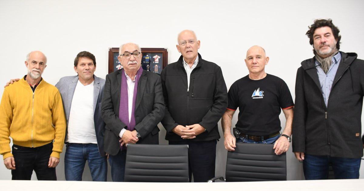 Invitan a disfrutar del Campeonato Nacional de Veleros Clase Micro Argentina en Las Termas de Riacuteo Hondo