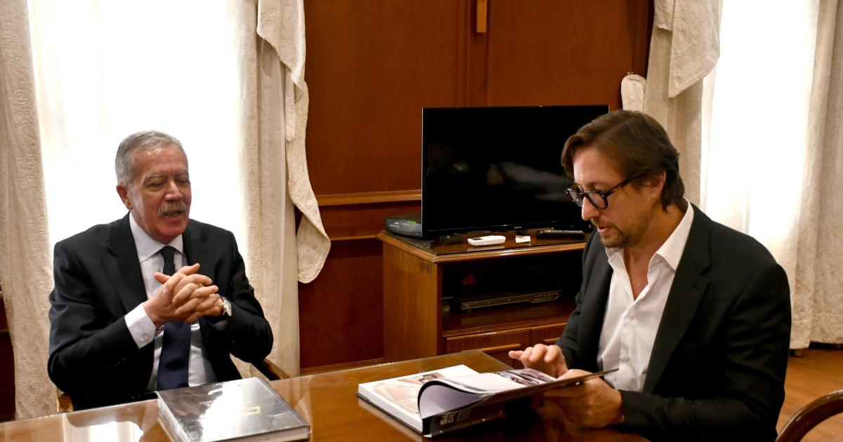 El jefe de Gabinete se reunioacute con el presidente de la Fundacioacuten El Libro para ultimar detalles de la Feria Provincial