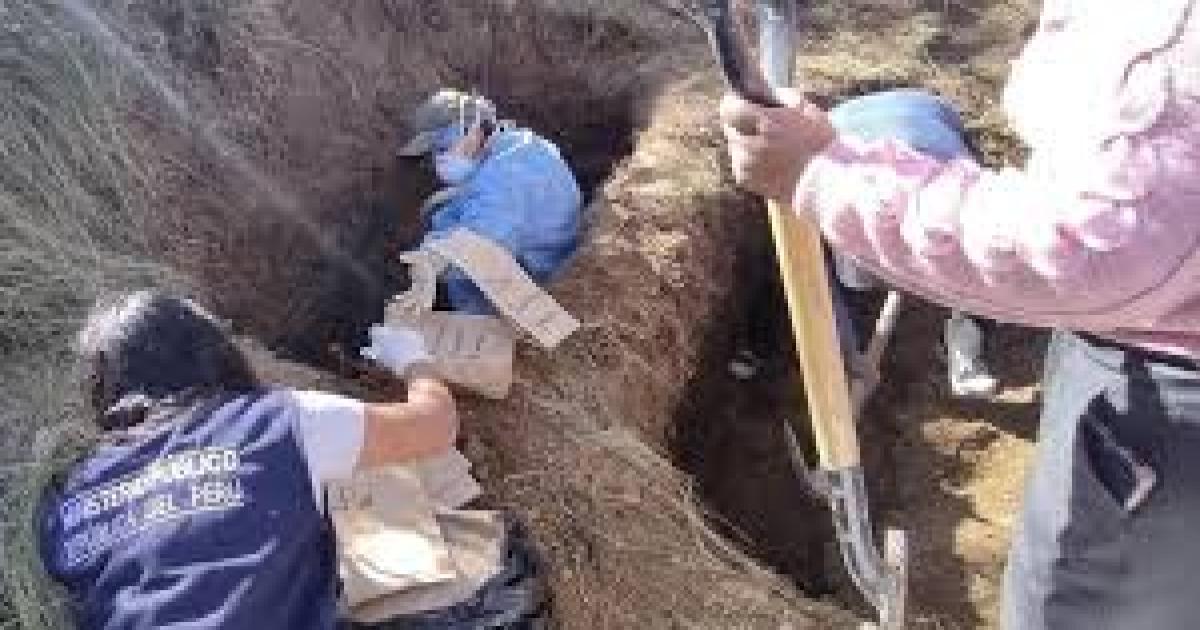 Recuperan los cadveres de ocho personas asesinadas en 1984 por la Marina de Guerra