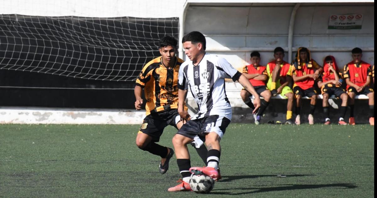 Empate sin goles entre Central Coacuterdoba y Mitre hoy hay claacutesico en La Banda