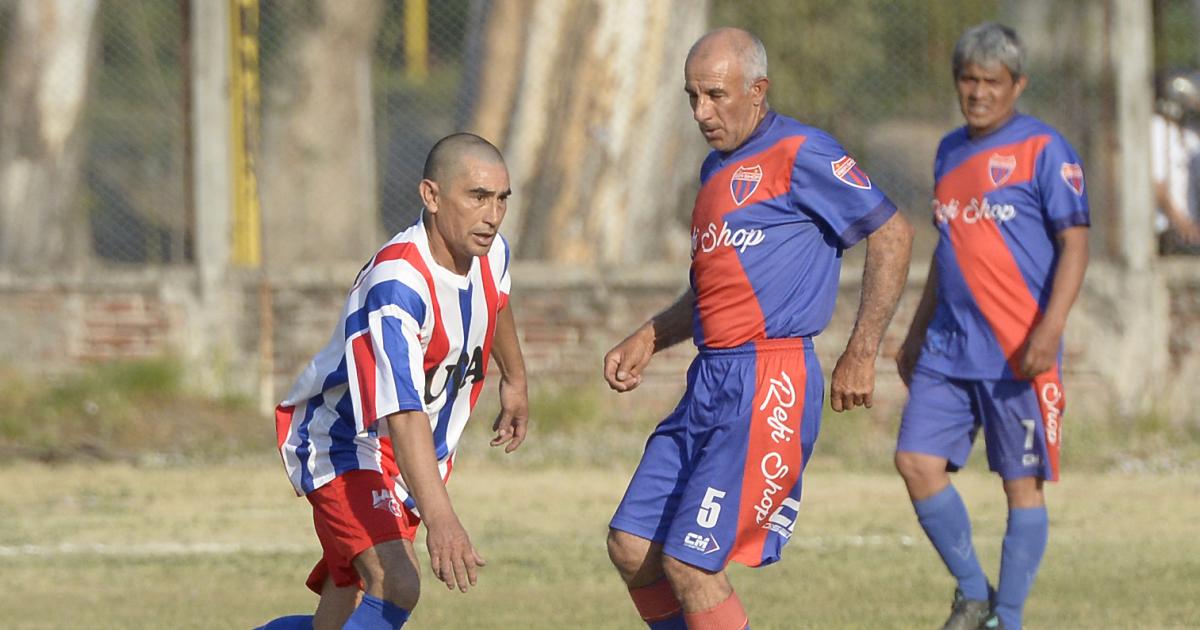 VETERANOS La actividad en la Liga Show ser intensa esta tarde en varias canchas que habitualmente son sedes del certamen