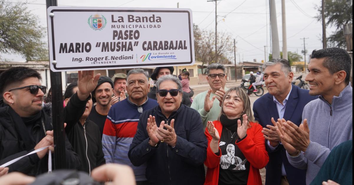 Con un emotivo acto se inauguroacute el Paseo Mario Musha Carabajal