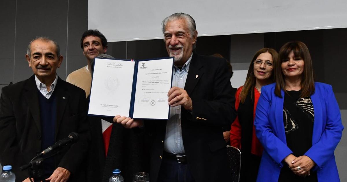 Presentaron el libro Almas Quemadas en el Foacuterum