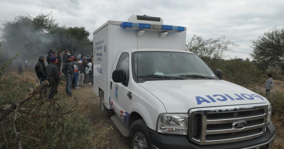 Joven es hallado muerto pendiendo de un cable en finca de Los Cardozo