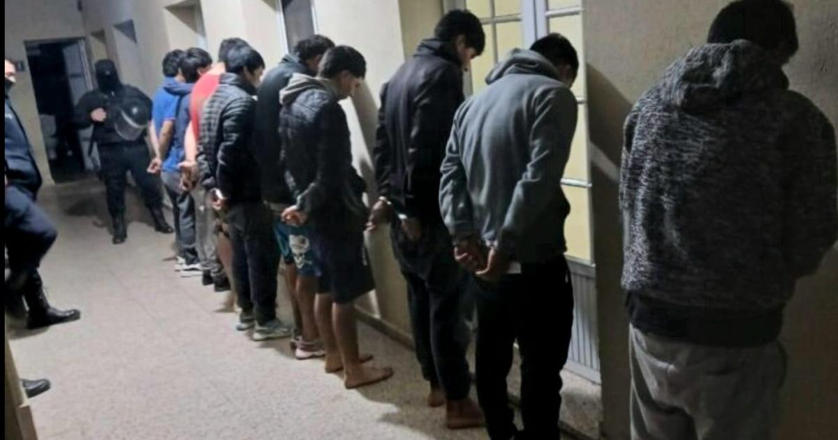 REVUELO- Los procedimientos provocaron resistencia entre los familiares de los presos Varios patrulleros terminaron con serios destrozos