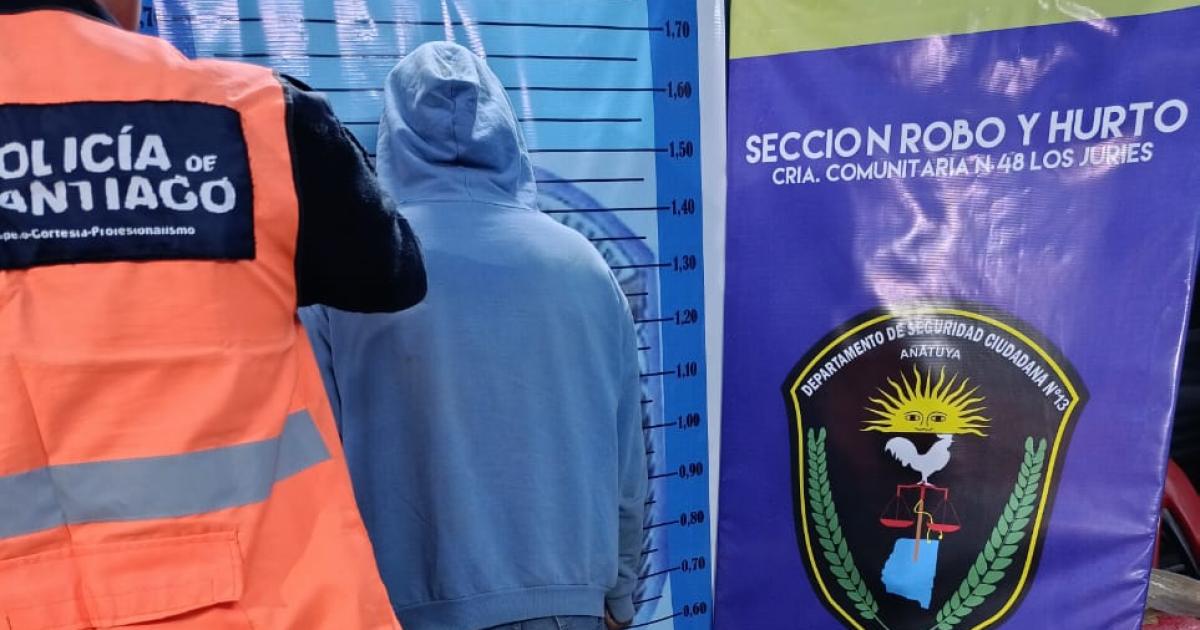 Sustrae tarjeta y realiza compras ilegales por maacutes de  300000