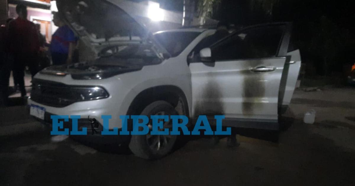 Friacuteas- investigan un presunto ataque intencional contra una camioneta en el barrio 90 Viviendas