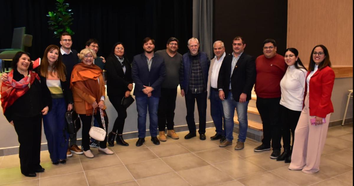 Gran presentacioacuten de Almas Quemadas libro de Federico Storani
