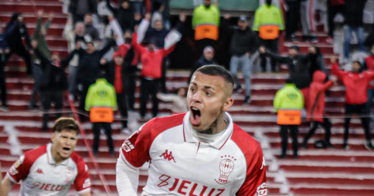 Huracn con un gol en el final venció 1 a 0 al Bicho