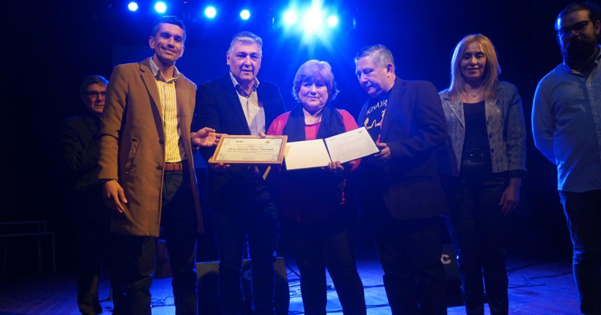 Con una emotiva velada artiacutestica se homenajeoacute a Chaca Carabajal