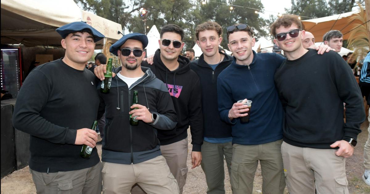 FIESTA DE LA ABUELA MARIacuteA LUISA