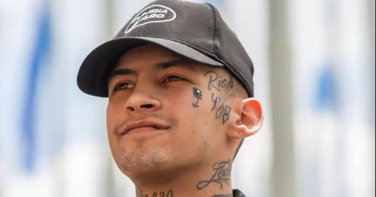 L-Gante deber ponerse al día si es que desea salir del país