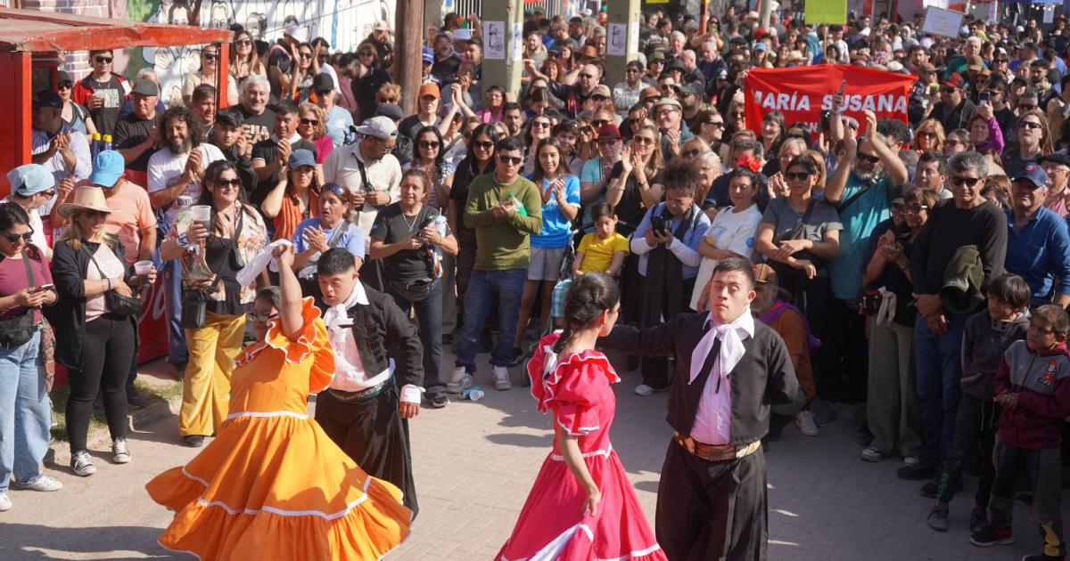 Miles de personas participaron de tres jornadas inolvidables en la Fiesta de la Abuela Carabajal