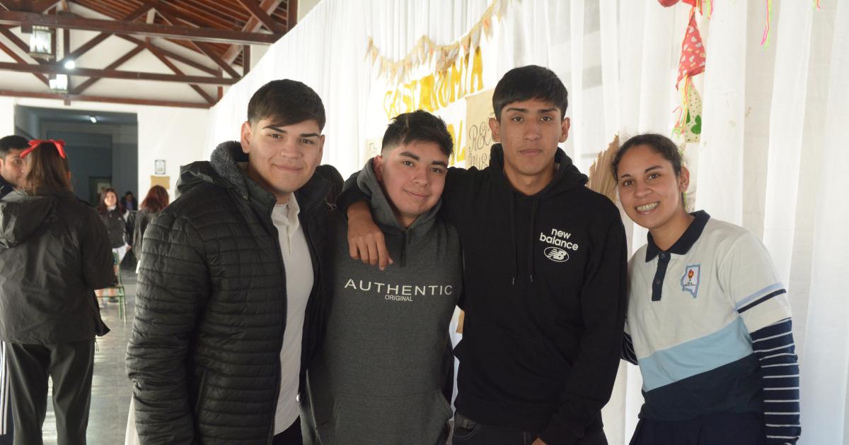 PROYECTO ESCOLAR SEMBRANDO VALORES 