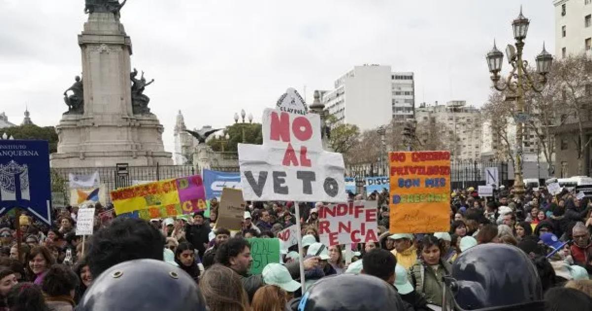No al veto- convocan a vigilia y movilizacioacuten en el Congreso por la Ley de Emergencia en Discapacidad