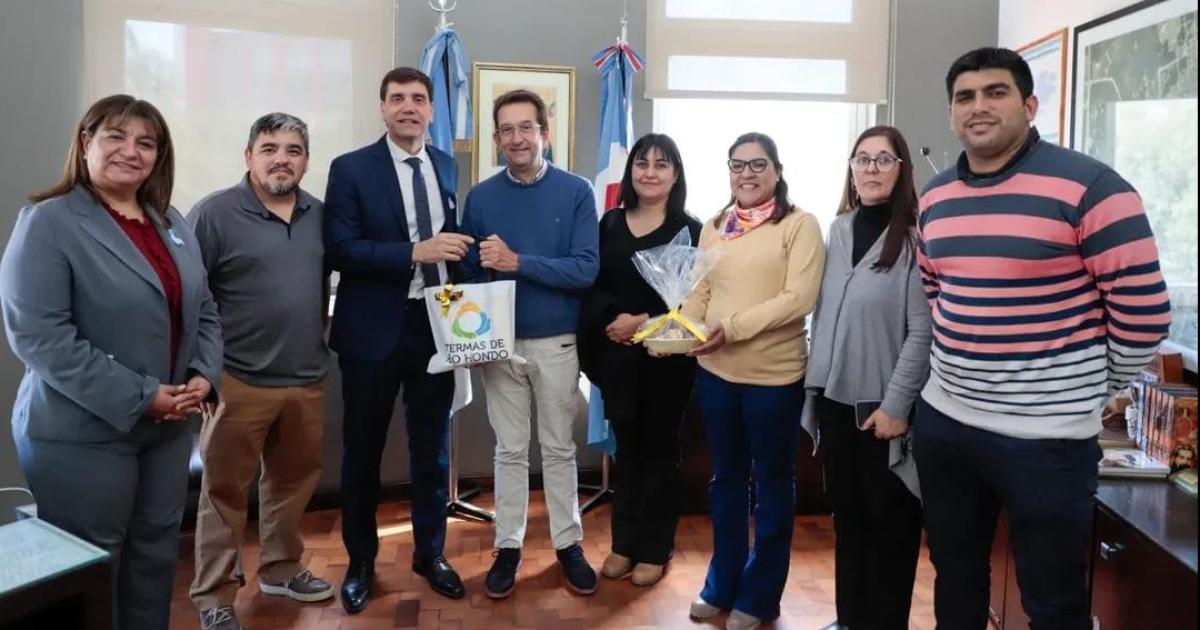 El autismo fue el eje de una charla en Las Termas de Riacuteo Hondo