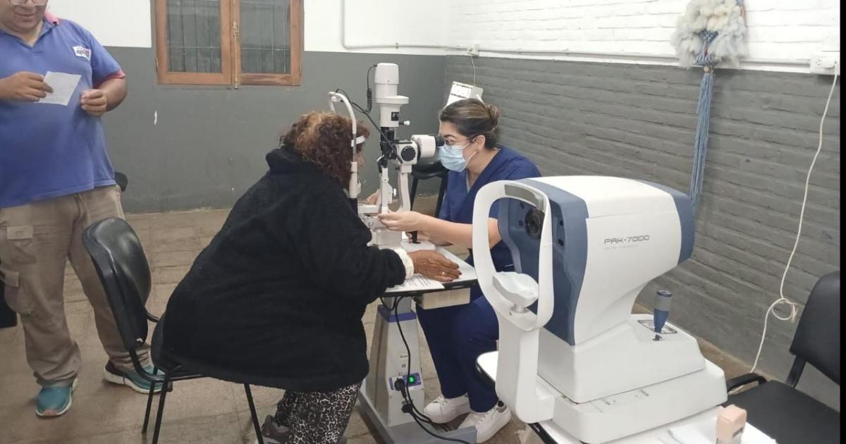 SERVICIO Habr atención oftalmológica y se entregarn anteojos gratis a personas mayores de 40 años